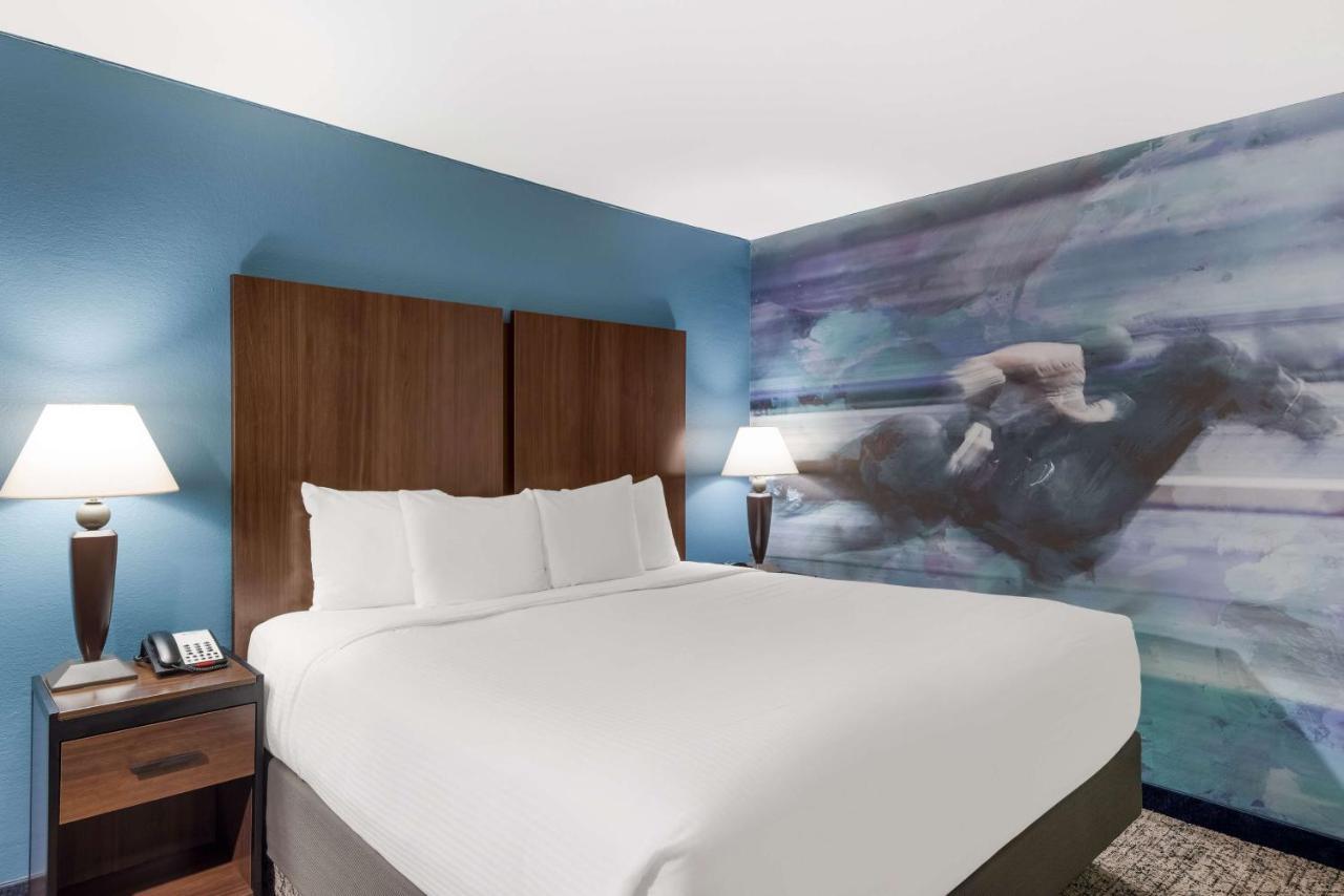 Best Western Winners Circle Hot Springs Exterior foto
