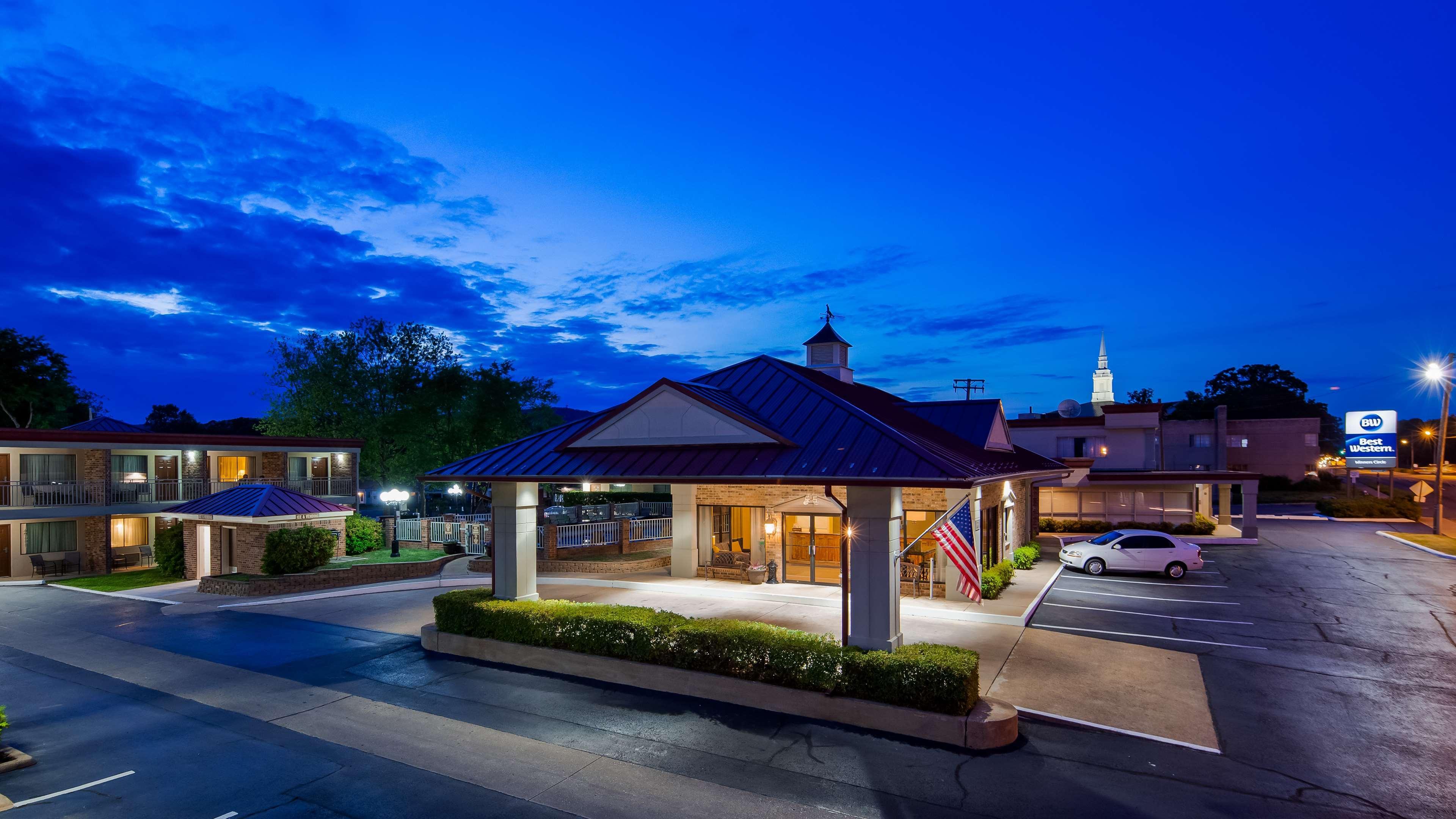 Best Western Winners Circle Hot Springs Exterior foto